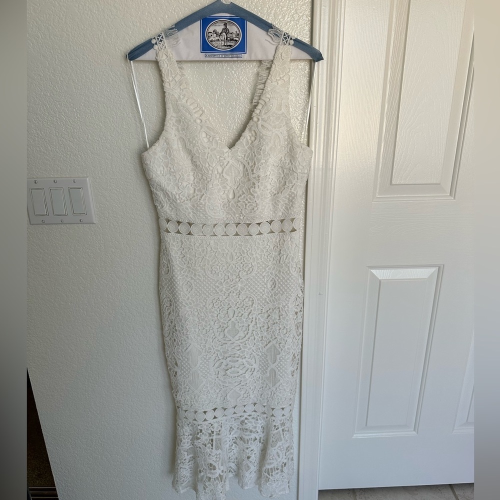 Jaus white midi dress. Size M/US 6